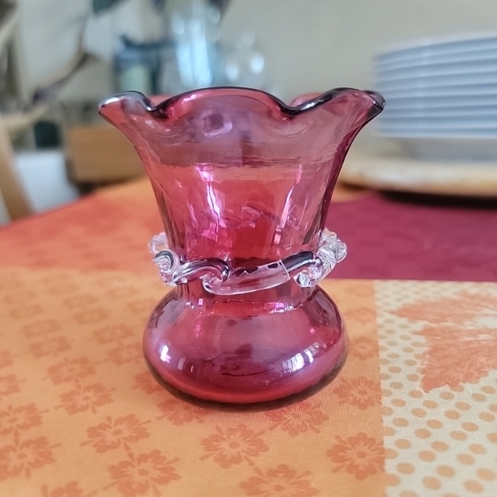 Vtg Cranberry Pilgrim Glass Vase